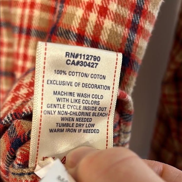 True Religion Red and Cream Plaid Casual Button Down Shirt Excellent Condition - Picture 6 of 12